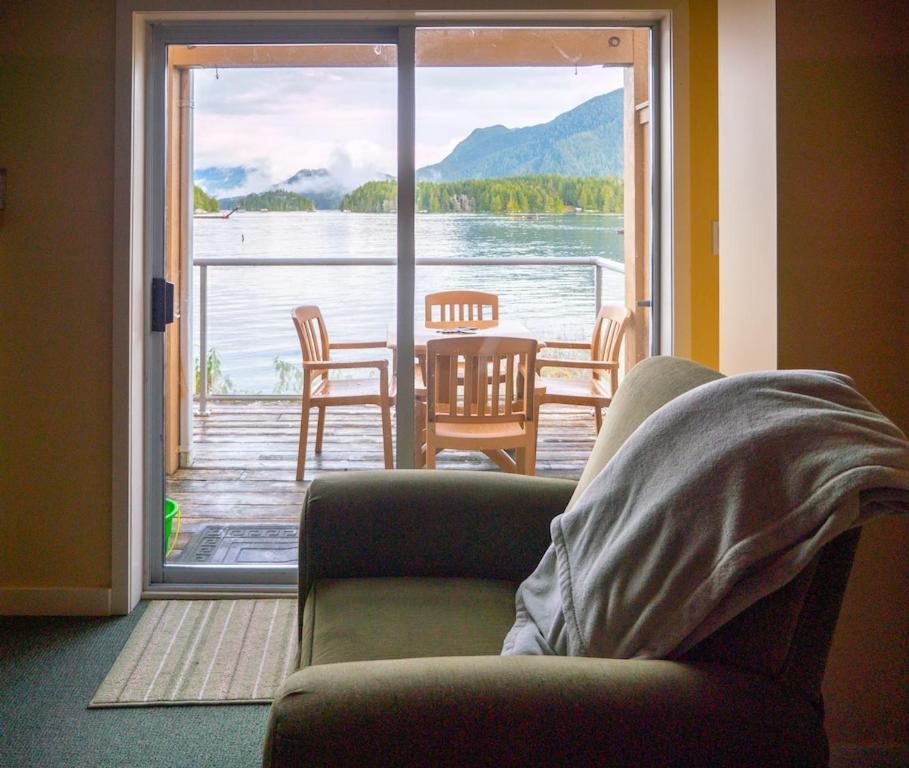 Waterfront View Of The Inlet, Short Walk To Town Leilighet Tofino Eksteriør bilde